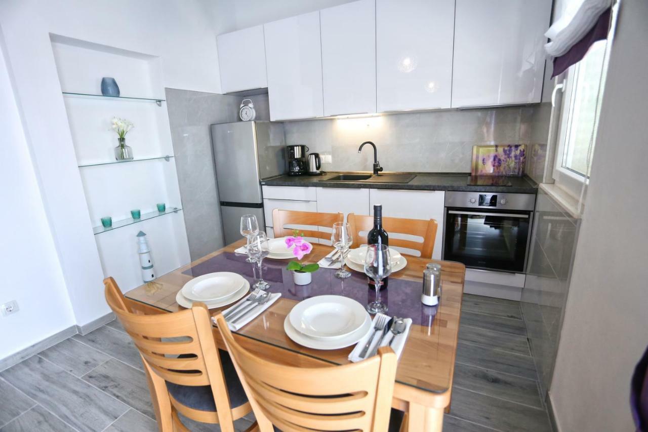 Apartman Kristian Трогир Экстерьер фото