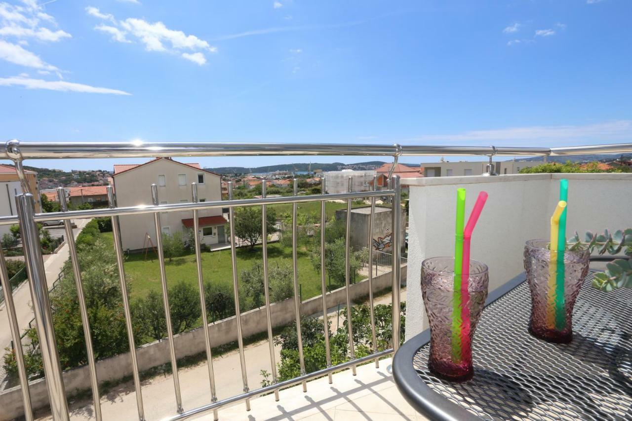Apartman Kristian Трогир Экстерьер фото